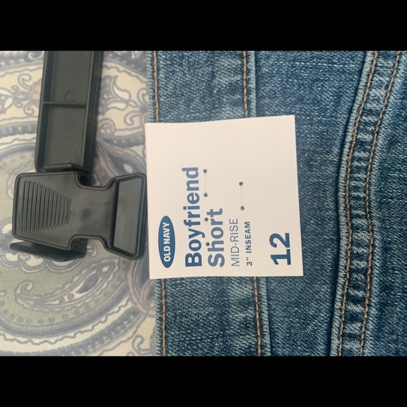 Shorts - Picture 4 of 6